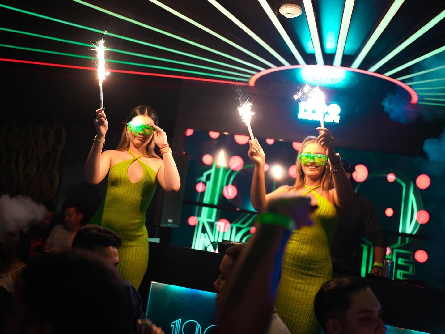 1900 Night Life - Imagen principal